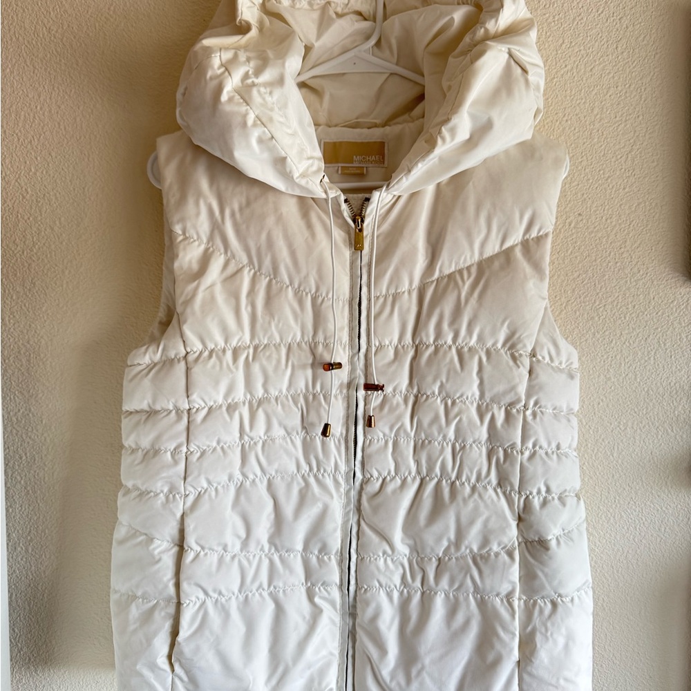 Michael Kors Cream Quilted Hooded Puffer Vest